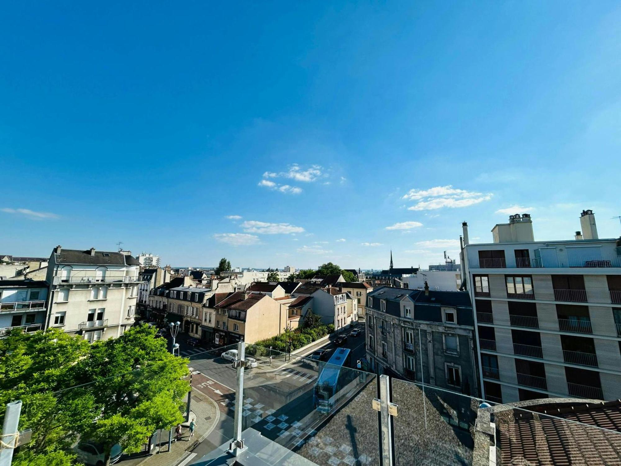 We Live In R - Duplex 504 Appartement Reims Buitenkant foto